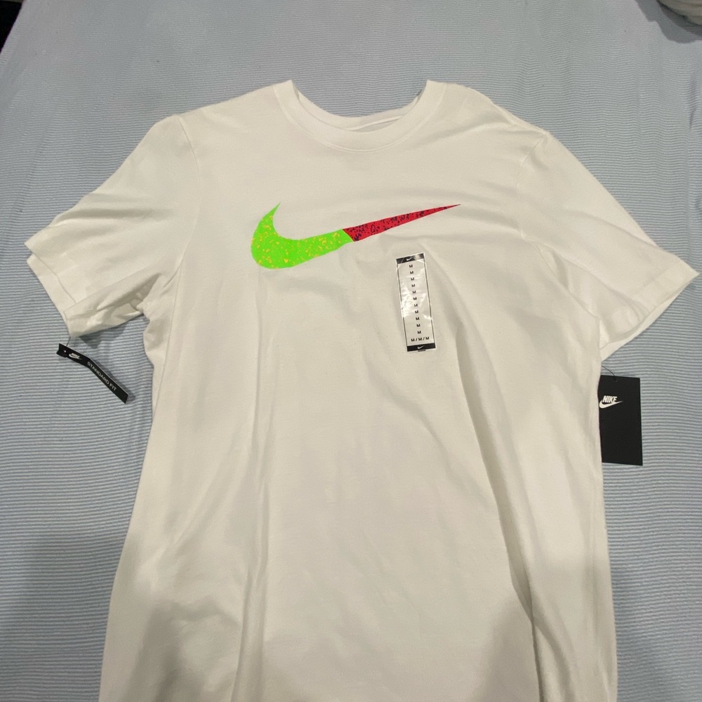 Nike Swoosh Logo T-shirt